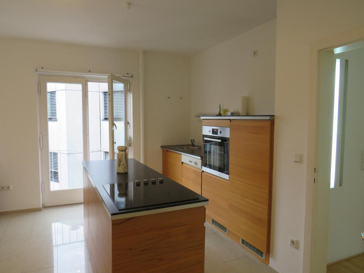 L8 Street - Mannheim Appartement Buitenkant foto